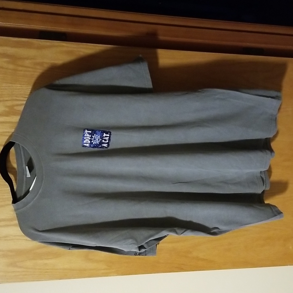 New Crazy Shirts Gray Adopt a Cat Tshirt XXL